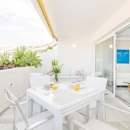 Vacation I El Dorado, 10 Minutes Walking To Puerto Banus, Great Views, Golf Valley, Swimming Pool, Beach And Views Apartment Marbella