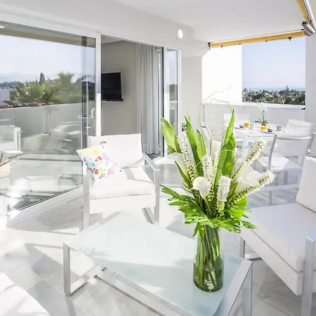 Vacation I El Dorado, 10 Minutes Walking To Puerto Banus, Great Views, Golf Valley, Swimming Pool, Beach And Views * Marbella